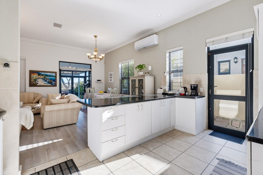 To Let 3 Bedroom Property for Rent in Royal Ascot Western Cape